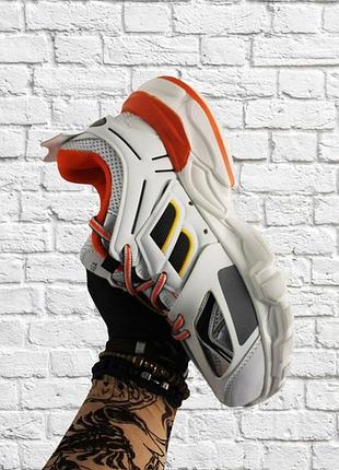 Крутые женские кроссовки track white orange.