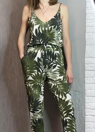 Брючний комбінезон комбез у тропічний принт topshop, m