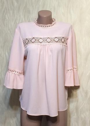 Ніжна пудра блуза з мереживною обробкою f&f, р. 12