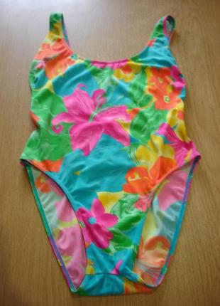 Сдельный купальник