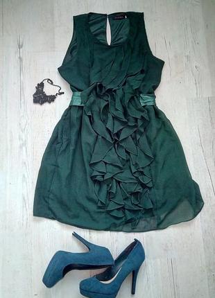 Легкое короткое воздушное изумрудное платье