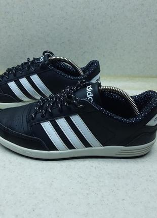 Кроссовки женские adidas 37- 37.5 р.