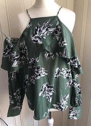 Блуза зеленая с цветами воланы оборки буфы рукава