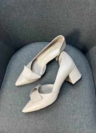 Жіночі туфлі із натуральної шкіри7 фото