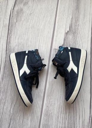 Высокие кроссовки diadora