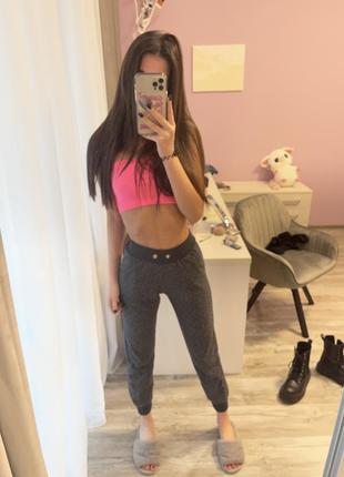 Спортивные штаны