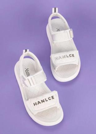 Босоніжки для дівчаток