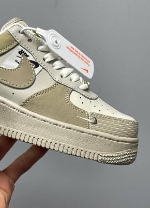 Nike air force 1
жіночі топові кросівки найк з ланцюжком бежеві весна літо осінь крутые женские кроссовки бежевые с цепочкой демисезонные9 фото