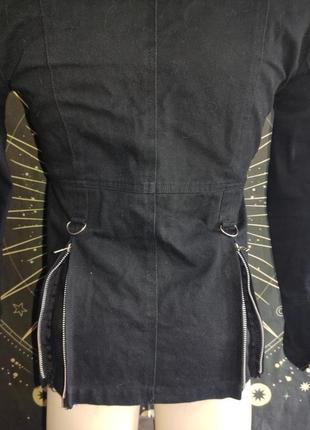 Неформальная готическая куртка с карабинами3 фото