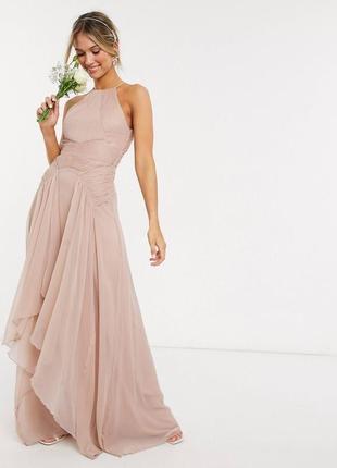 Платье макси с заниженной талией asos design bridesmaid с рюшами на лифе и многослойной юбкой1 фото
