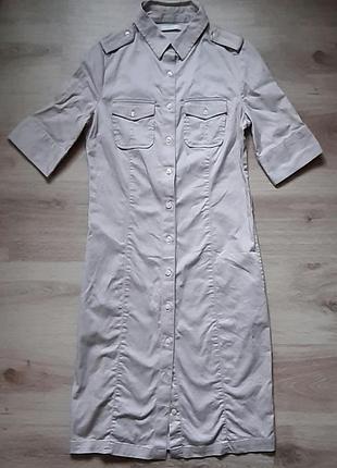 Сукня в стилі сафарі