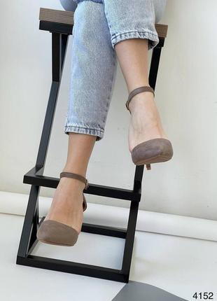 Женские открытые туфли с т-образным ремешком и закрытой пяткой8 фото