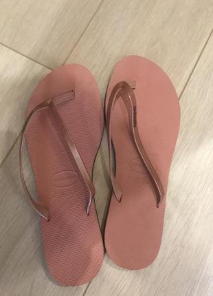 Брендові шльопанці , в'єтнамки. бельгія . havaianas.