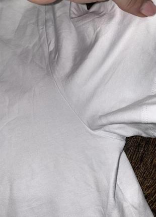 Біла базова футболка під шию zara asos хлопковая футболка с горловиной удлинённая футболка6 фото