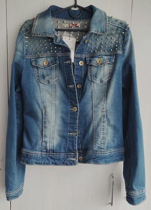 Новая джинсовая куртка stradivarius, размер м1 фото