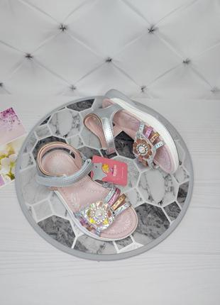Босоножки для девочки 5