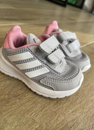Кросівки adidas