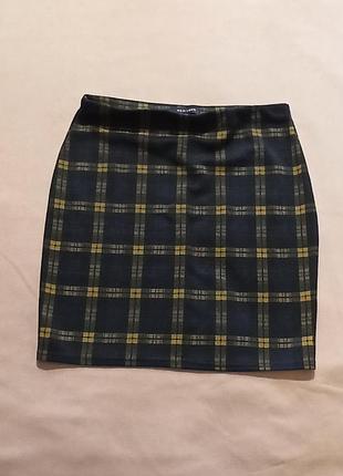 Спідниця в клітинку