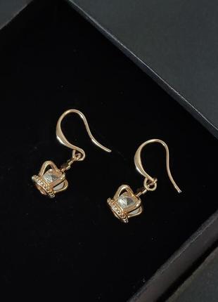 Серьги в позолоте с камешками