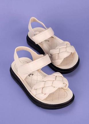 Босоножки для девочек в трех цветах