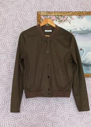 Классный бомбер замш