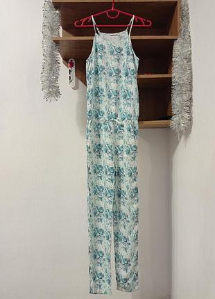 Комбинезон на девочку или женскую розм.хс