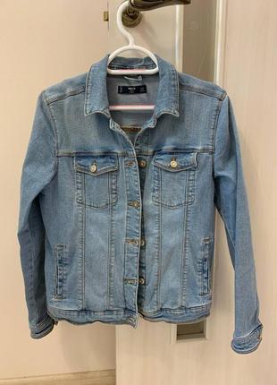 Mango джинсова куртка