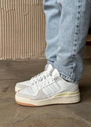 Adidas forum 84 | white beige