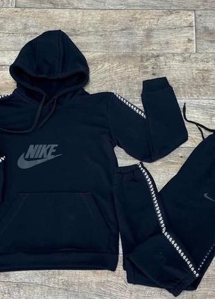 Спортивные костюмы nike с лампасами2 фото