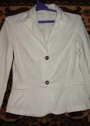 Белый джинсовый пиджак1 фото