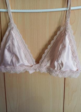 Бюстгалтер атласний