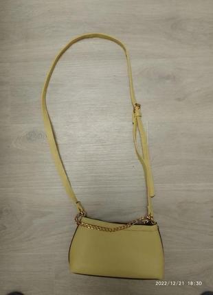 Желтая стильная сумочка с цепью3 фото