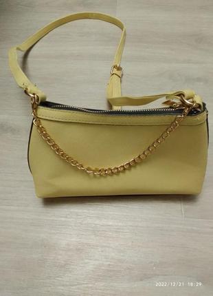 Желтая стильная сумочка с цепью2 фото