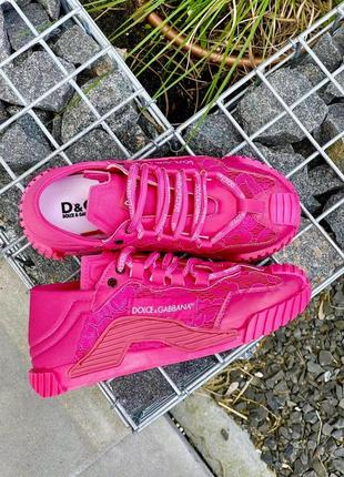Классные яркие женские кроссовки в стиле dolce & gabbana ns1 pink малиновые