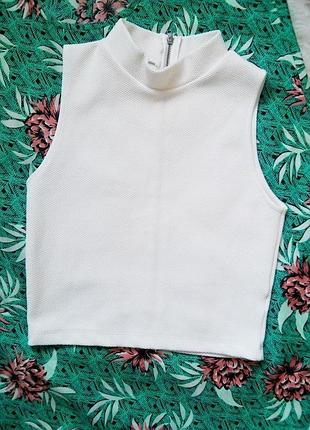 Шикарний білий стильний кроп топ під горло/ s/