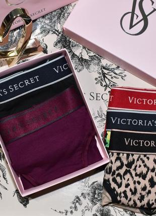 Набор трусиков, комплект из 3 пар victorias secret. виктория сикрет5 фото