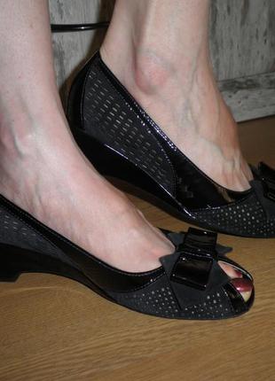 Шикарные удобные туфли stonefly мягкая кожа замша 37 размер средний каблук3 фото