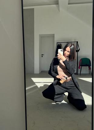 Жіночий брючний костюм з піджаком палаццо чорний синій коричневий бежевий фіолетовий базовий3 фото