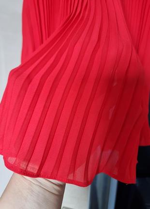 Красная блуза плиссе с поясом7 фото