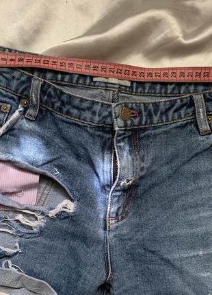 Молодіжні джинсові шорти з дірками і потертостями3 фото
