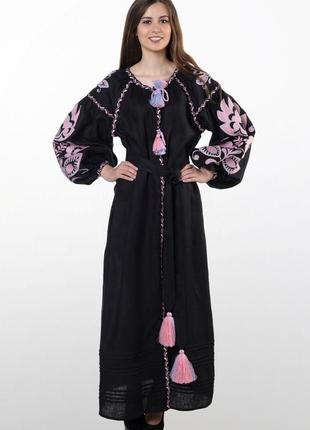 Платье вышитое "бохо" макси, черный 100% лен, розово-голубая вышивка