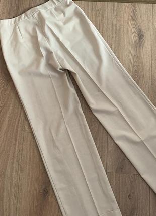 Широкие полушерстяные брюки молочного цвета, р.382 фото