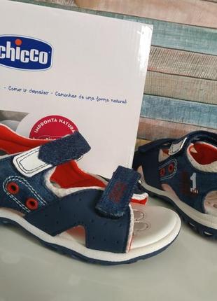 Новые сандалии chicco capitol