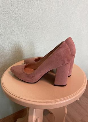 Женские красивые туфли gelsomino, на каблуке, натуральная кожа, жіночі туфлі на підборах, 39 розмір