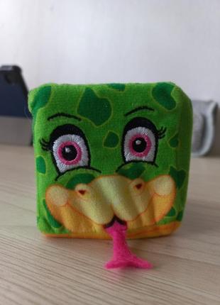 Кубик змея