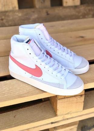 Кросівки nike blazer mid 77 vintage white pink logo1 фото