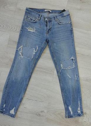 Джинси з дірками zara