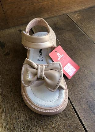 Босоножки дит 2