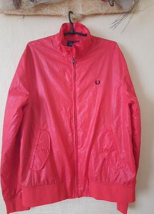 Легкая курточка fred perry