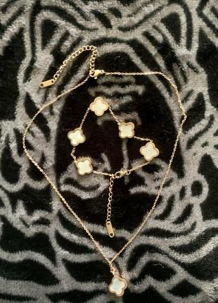 Косметичка dior серебристая 12 см